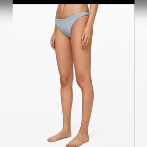 Lululemon Beach Boss Low Rise Skimpy Bottom Size 10
